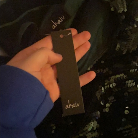 Green sequin top - Picture 3 of 4